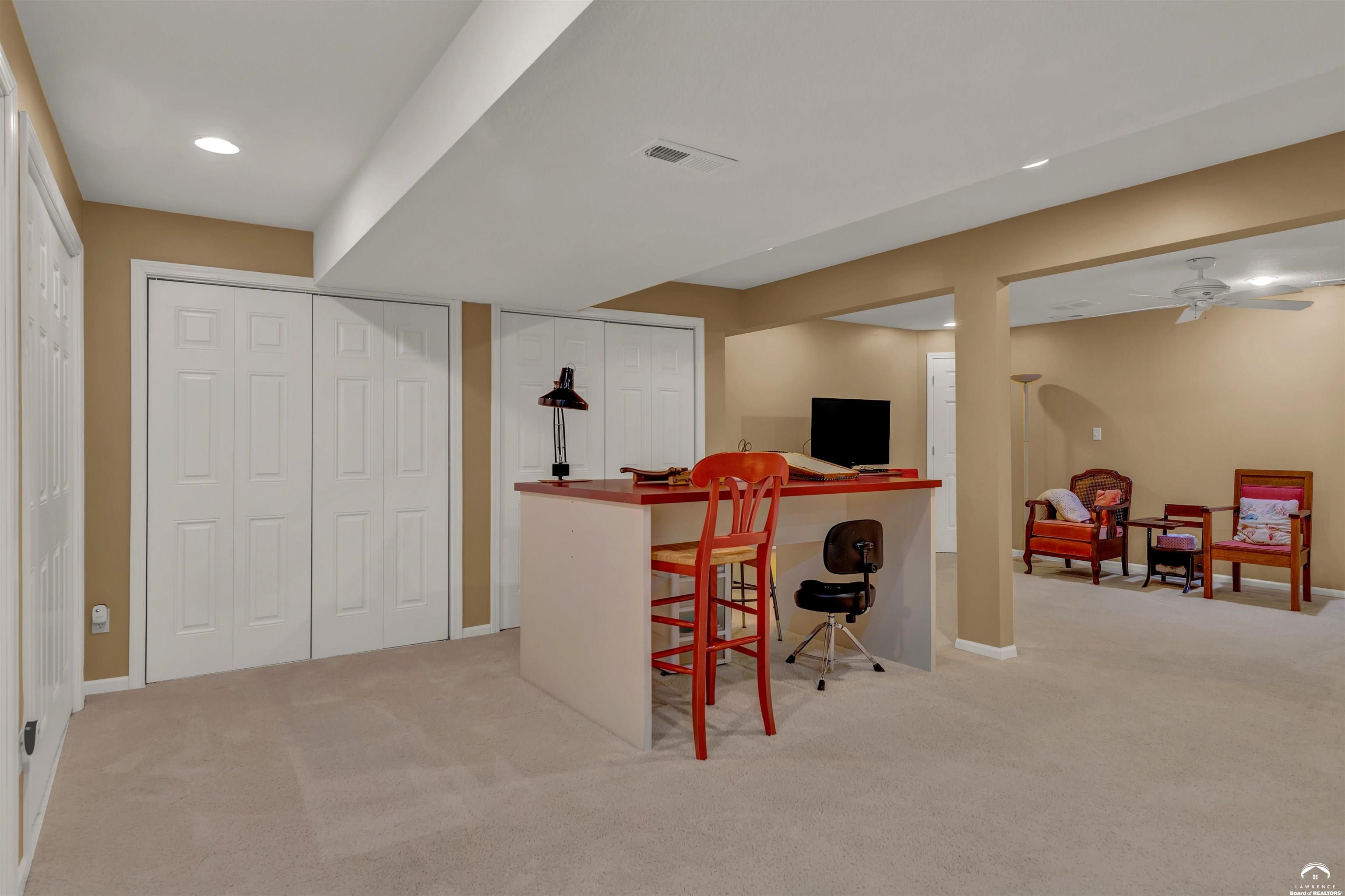 1609 Alvamar Drive, Lawrence, KS 66047