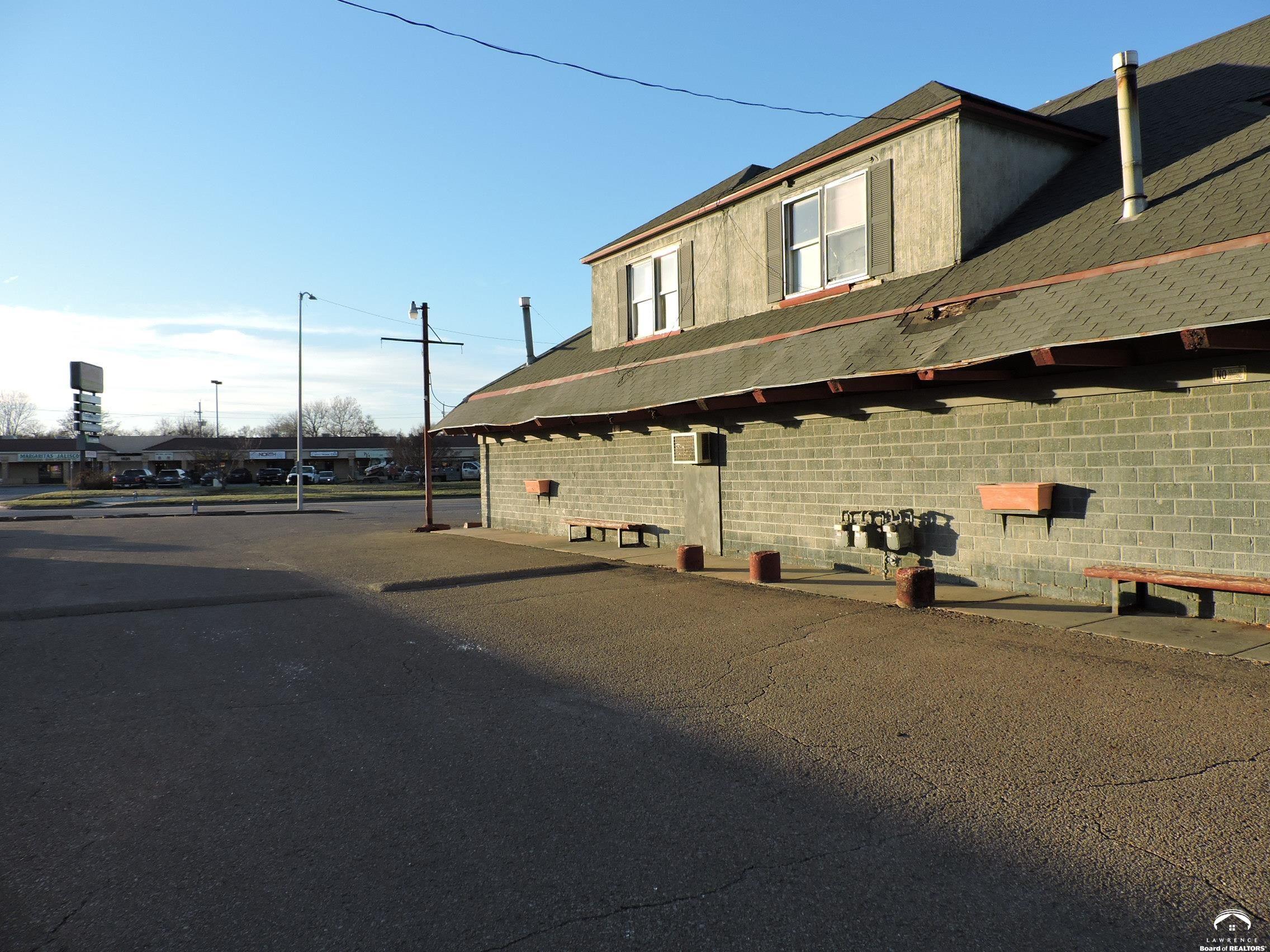 1834 NW Topeka Boulevard, Topeka, KS 66608
