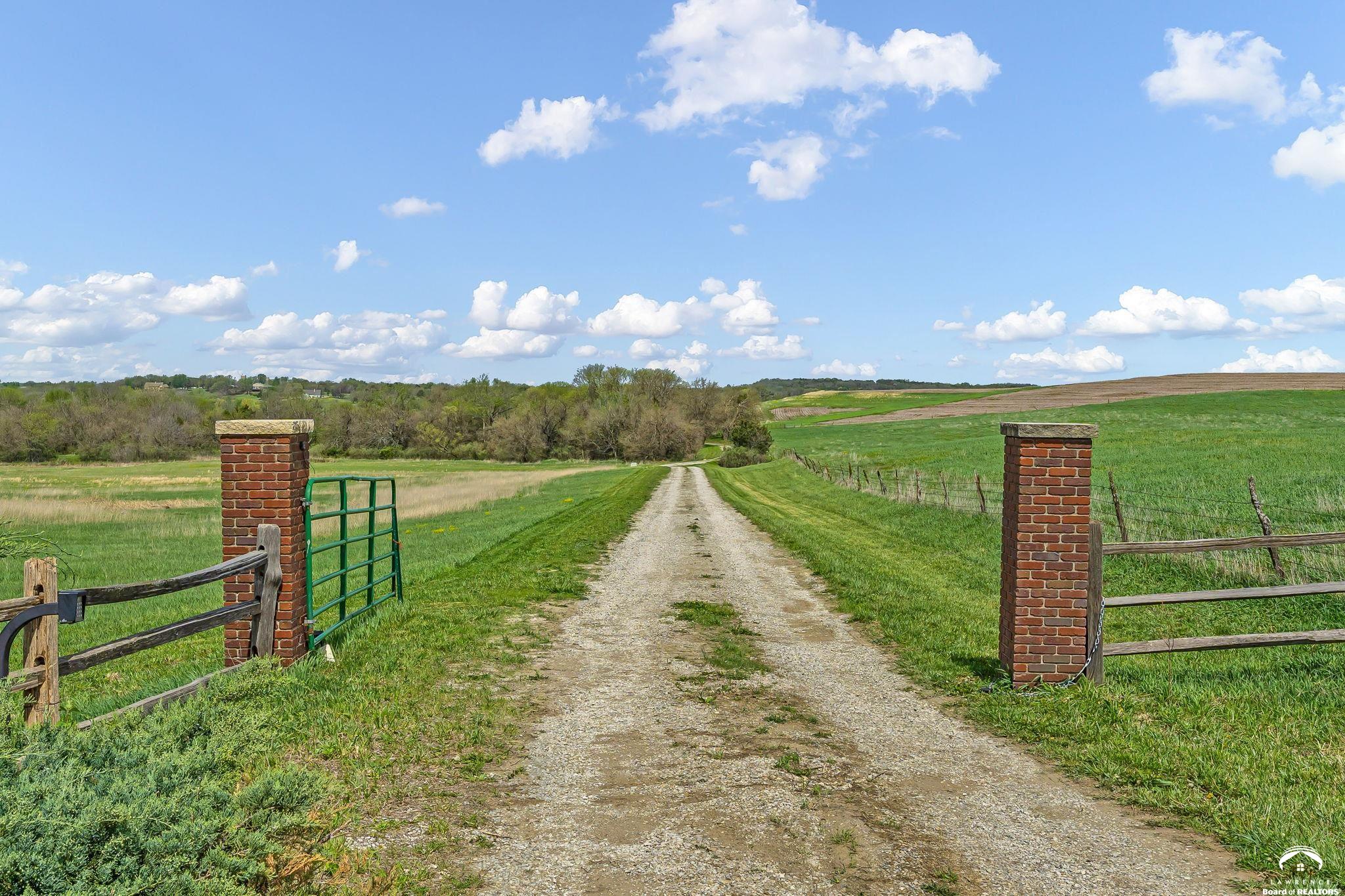 1548 N 800 Road, Baldwin City, KS 66006
