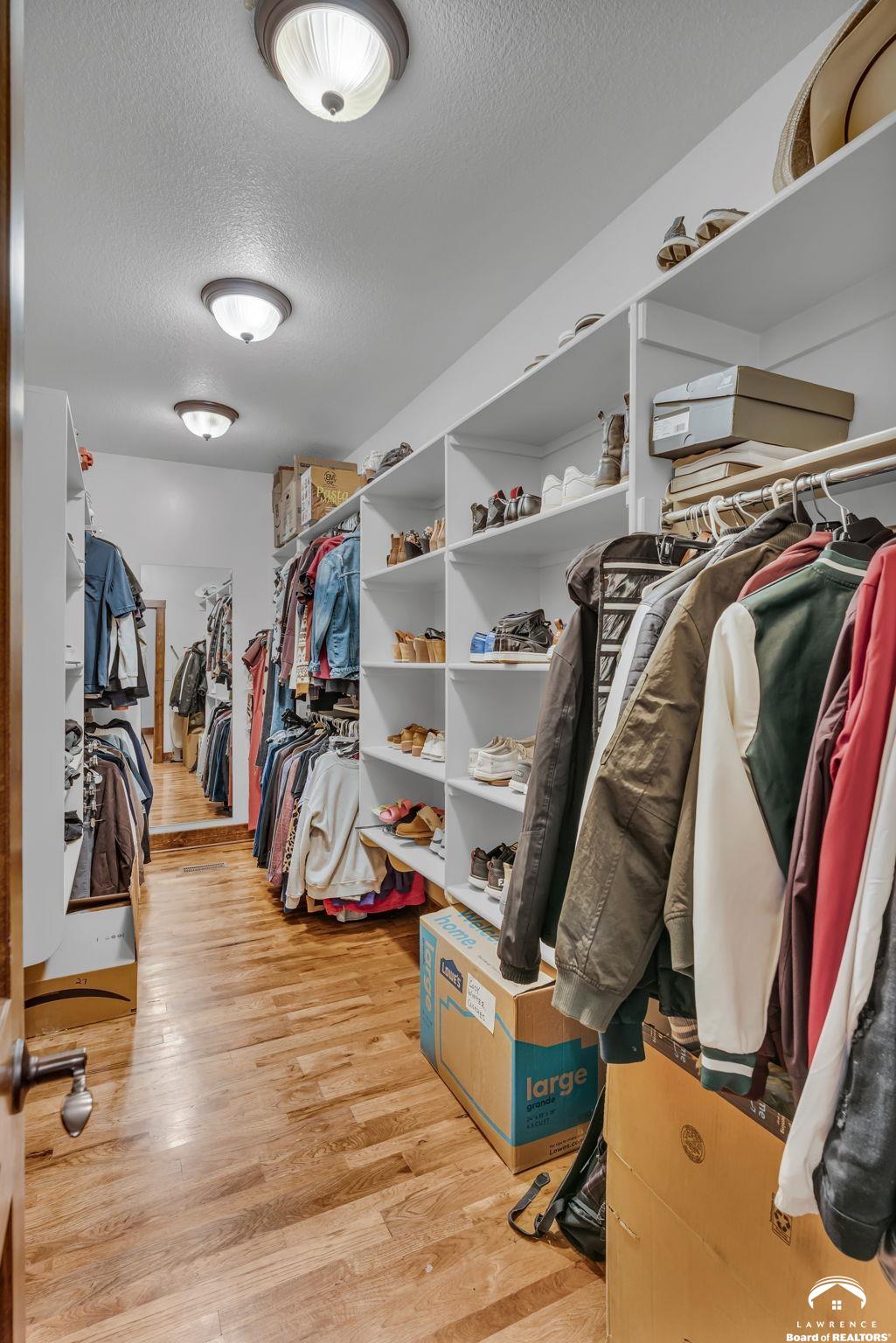5813 Robinson Drive, Lawrence, KS 66049