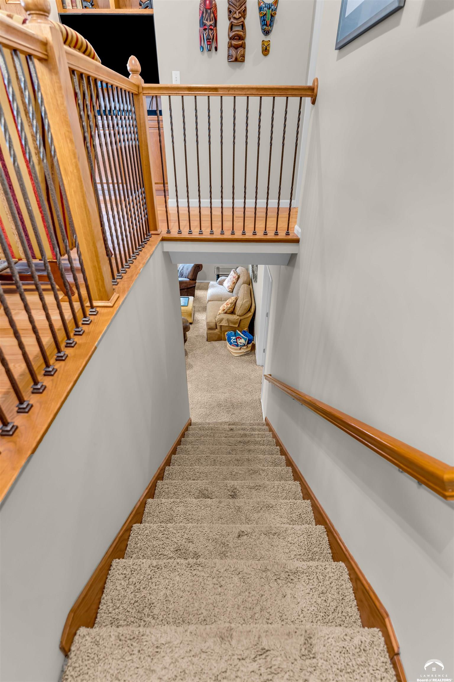5617 Villa Drive, Lawrence, KS 66047