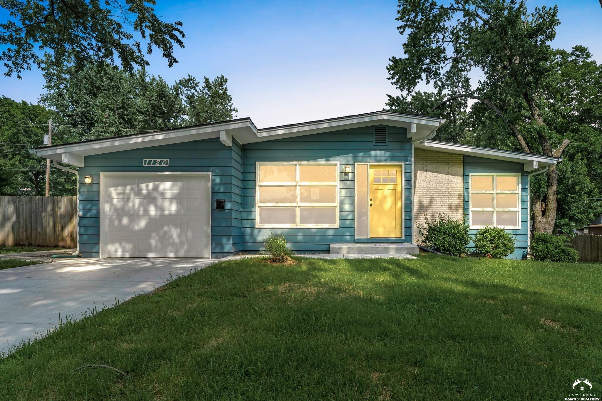 1120 Elm Street, Eudora, KS 66025