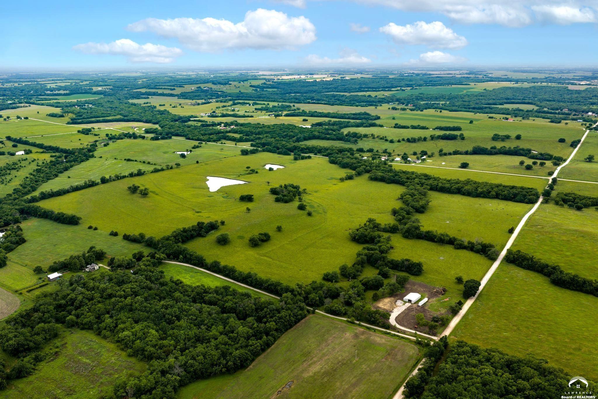 921 N 100 Road, Baldwin City, KS 66006