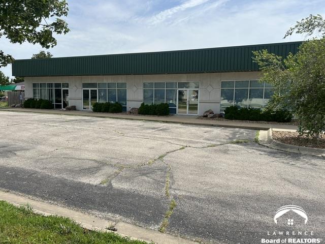 450 N Iowa Street, Lawrence, KS 660494020