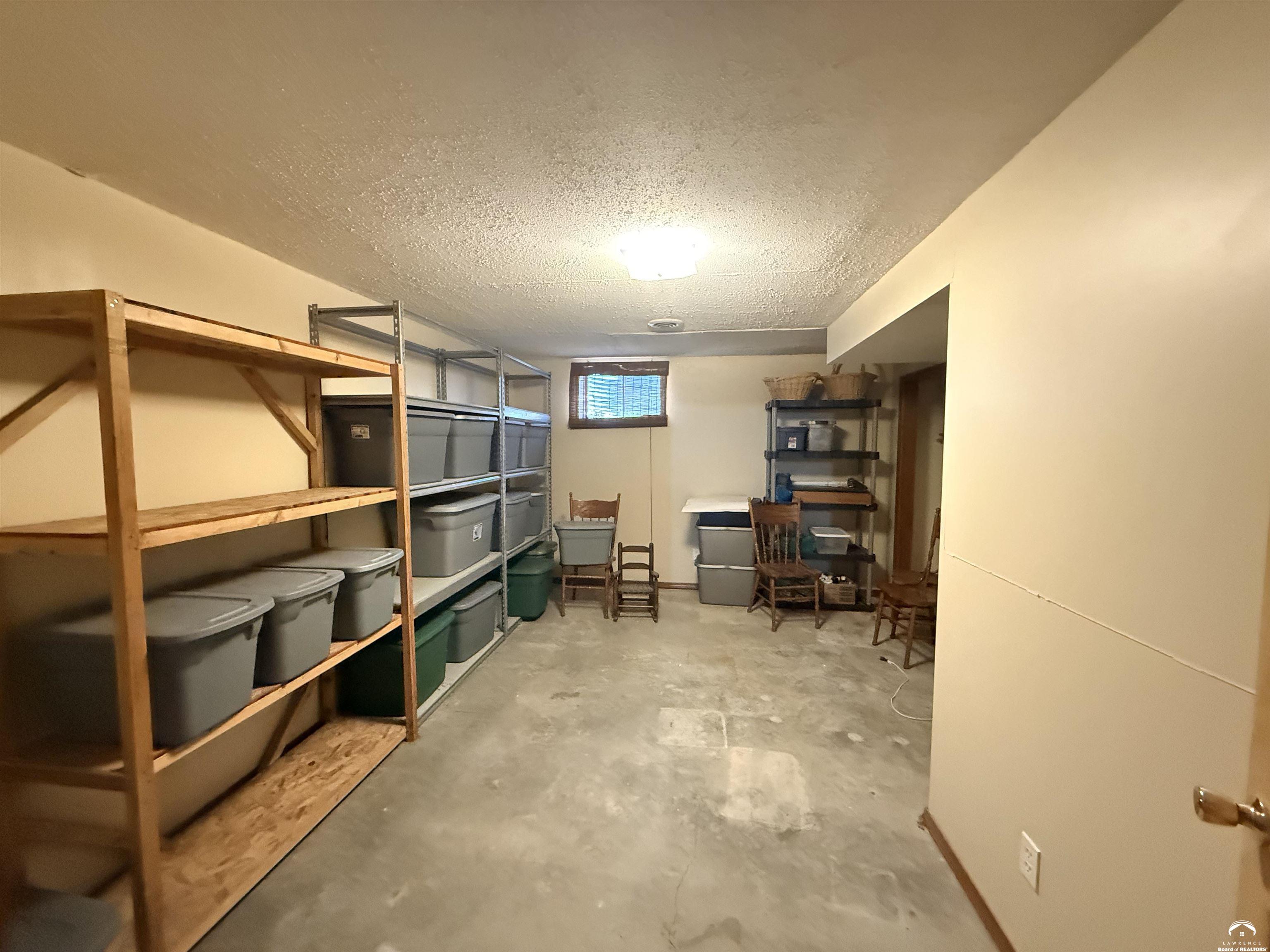 3515 W 8th Court, Lawrence, KS 66049