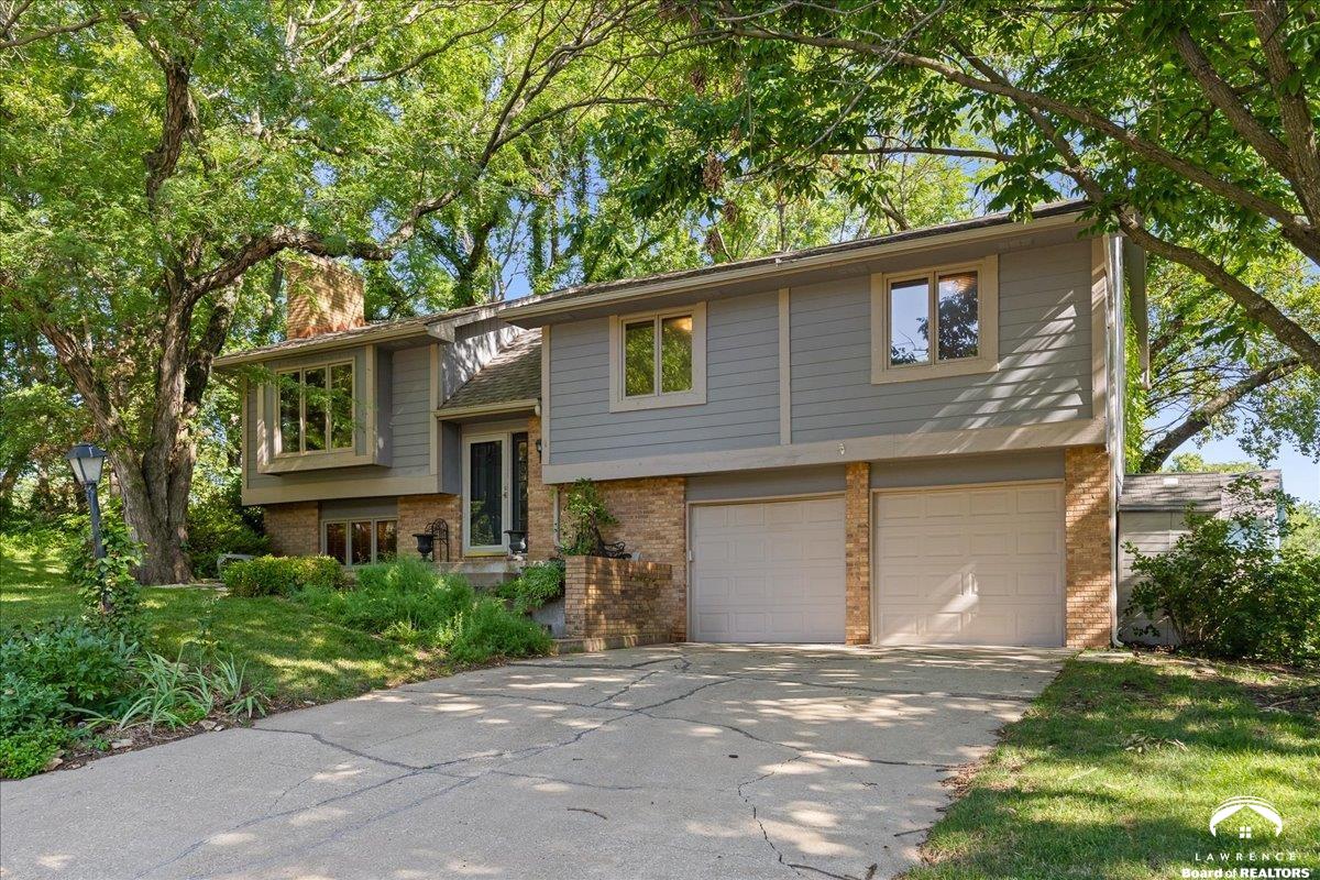1109 Jana Court, Lawrence, KS 66049
