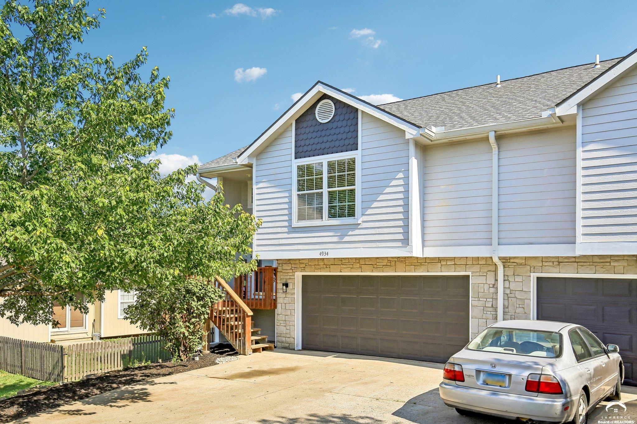 4934 Stoneback Place, Lawrence, KS 66047