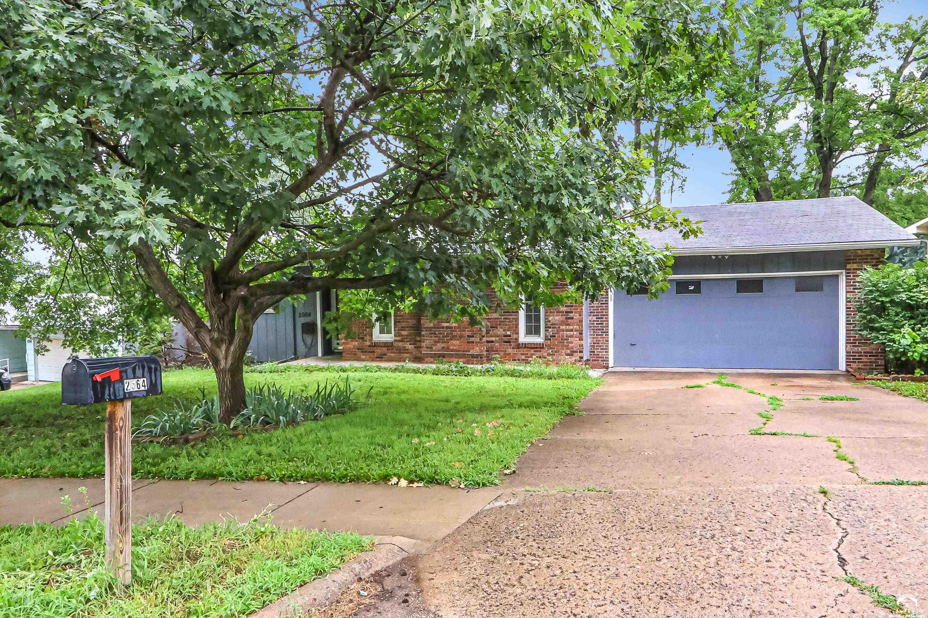 2564 Ousdahl Road, Lawrence, KS 66046