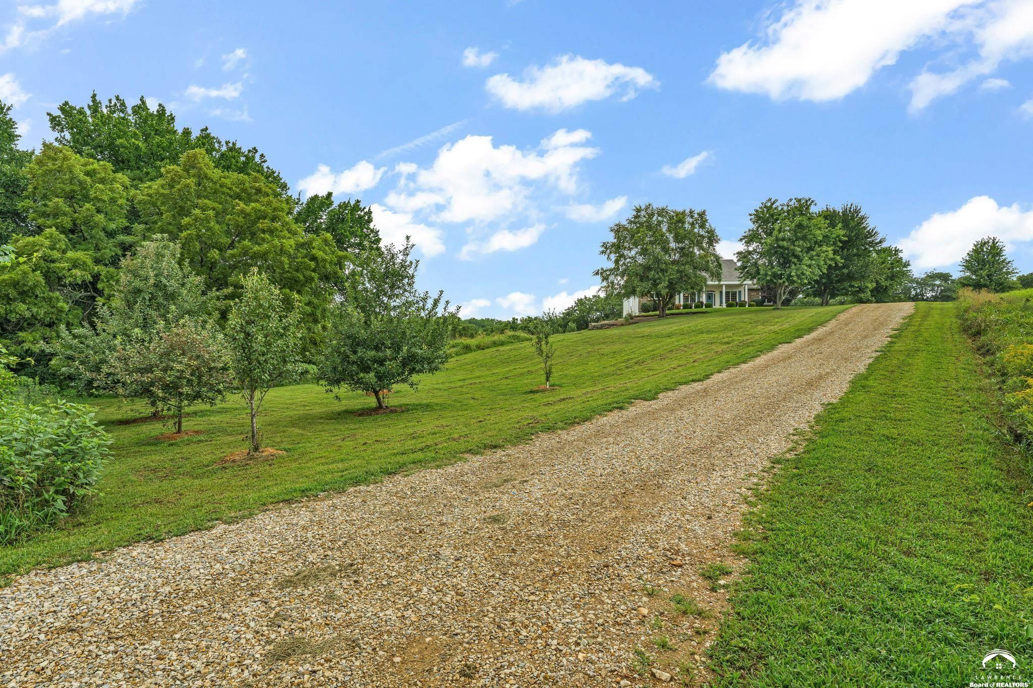 762 N 1750 Road, Lawrence, KS 66049