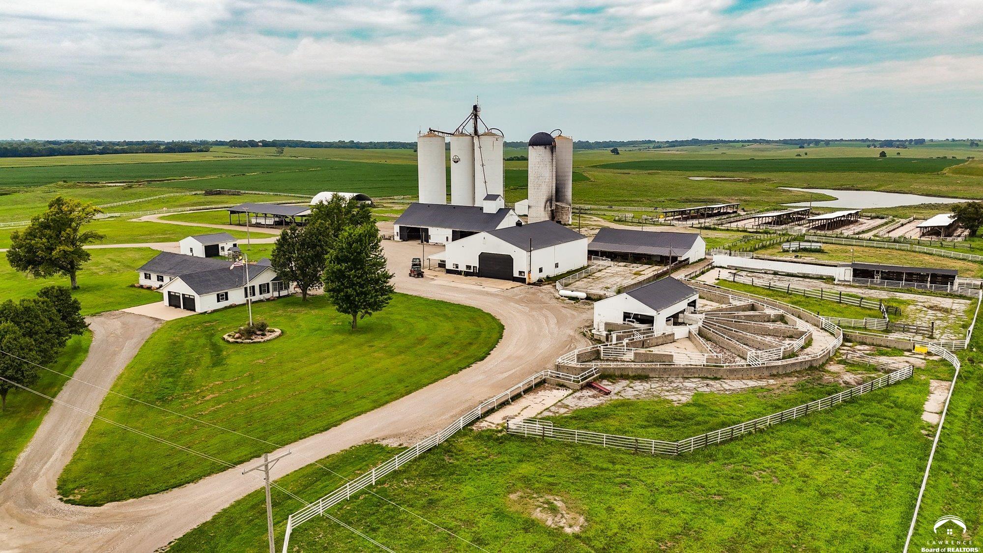198 N 1250 Road, Berryton, KS 66409