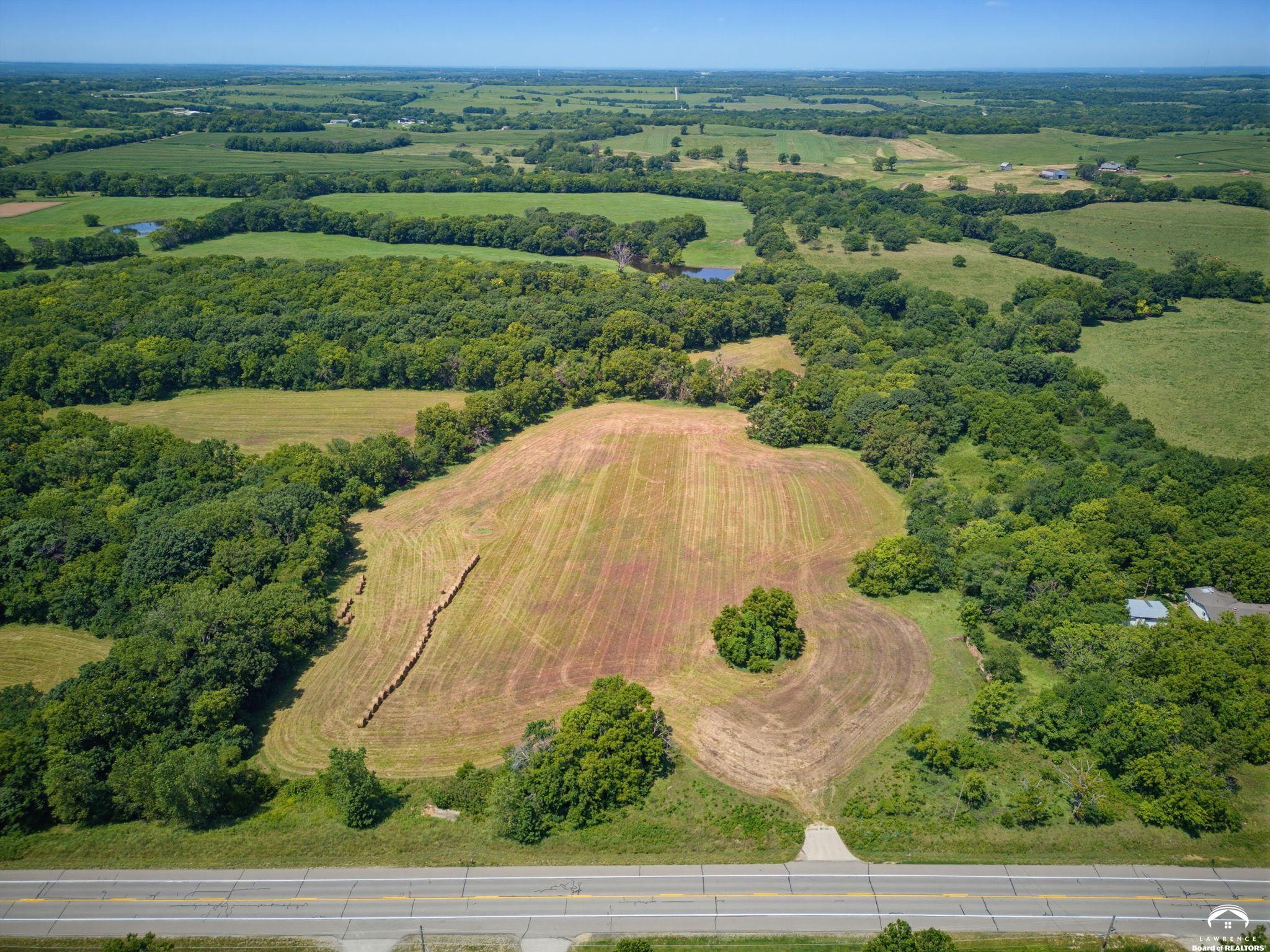 1895 E 600 Road, Lecompton, KS 66050
