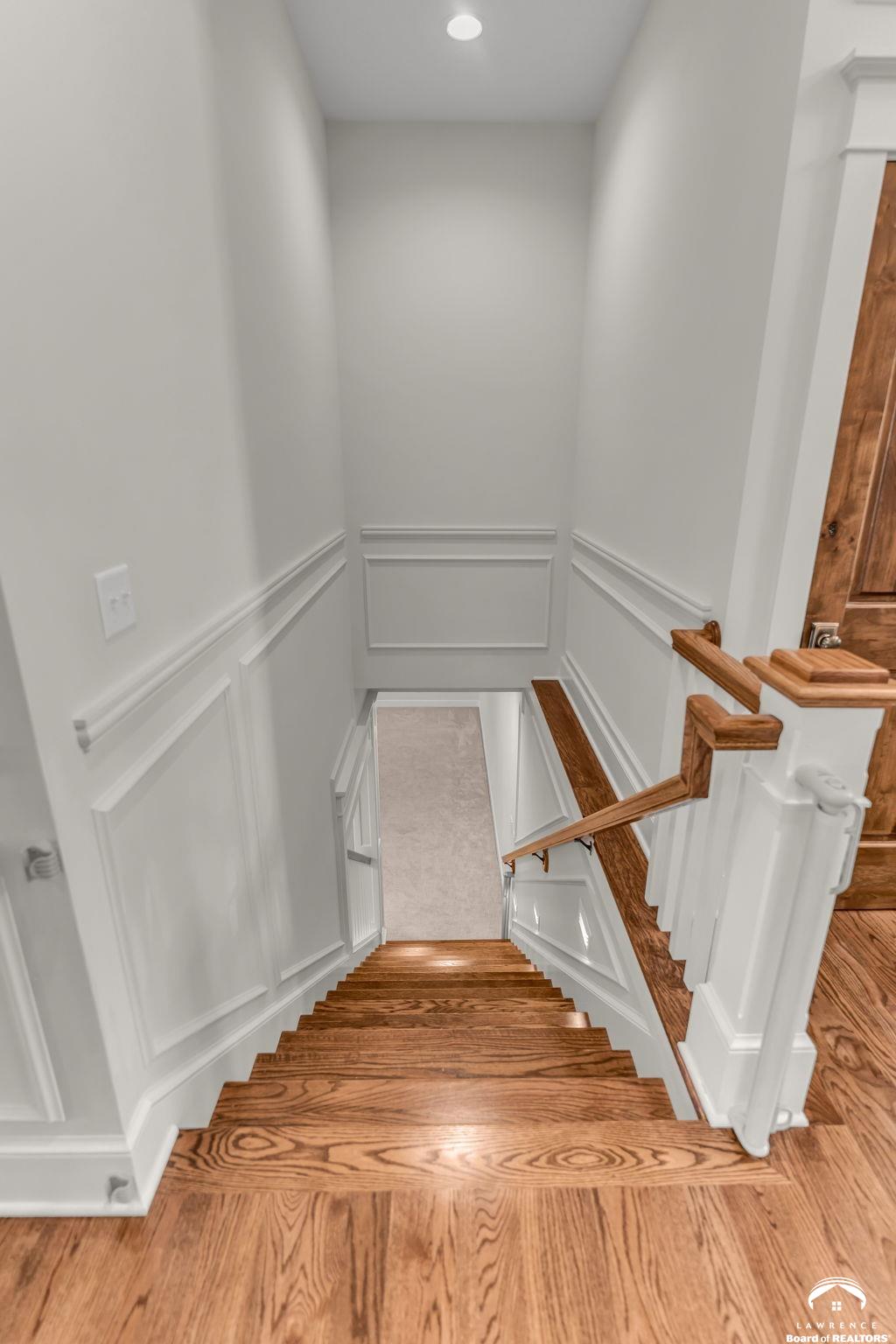 5201 Cedar Grove Way, Lawrence, KS 66049