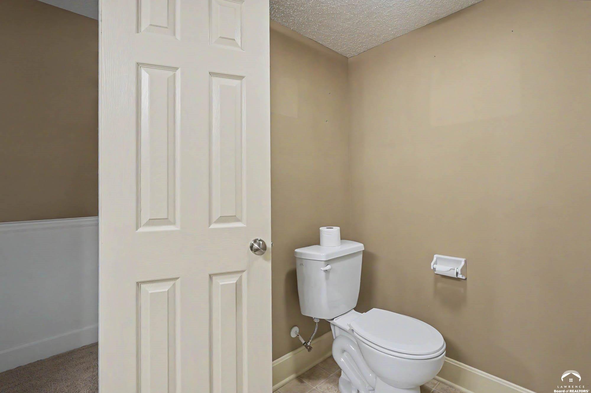 8438 Timber Ridge Street, De Soto, KS 66018