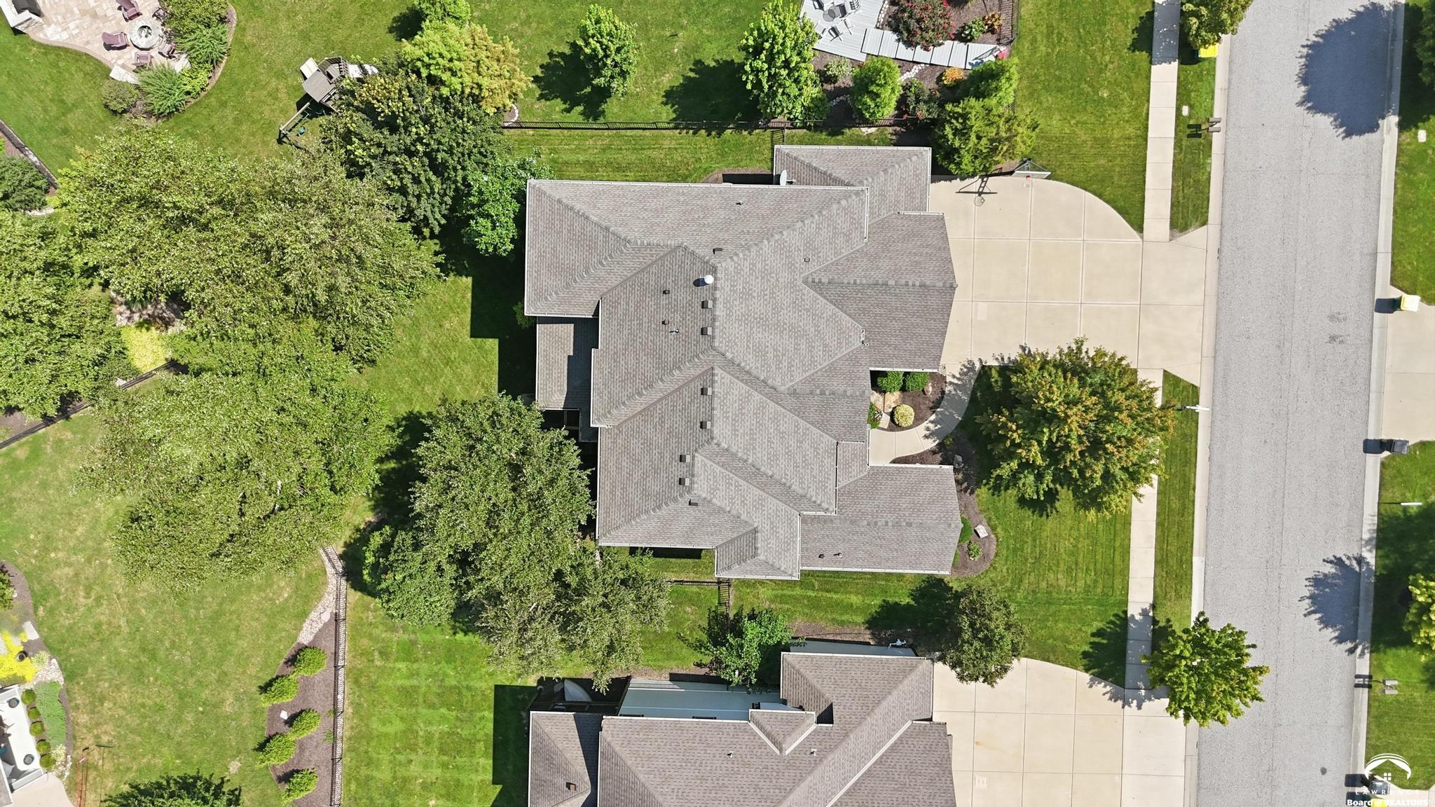 9404 W 163rd Place, Overland Park, KS 66085
